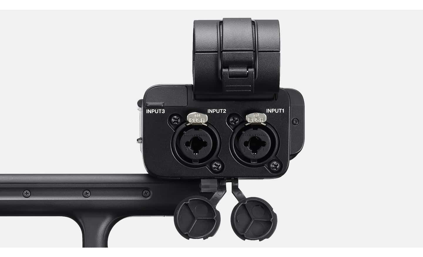 Imagen de producto en la que se muestra el adaptador de XLR con terminales de entrada y salida